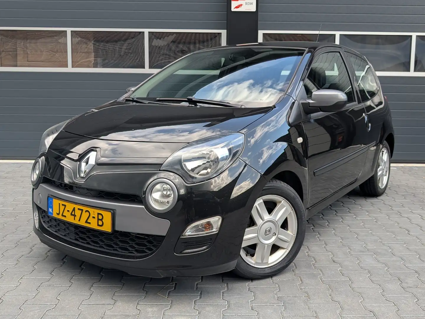 Renault Twingo Twingo 1.2 16V Dynamique Zwart - 1