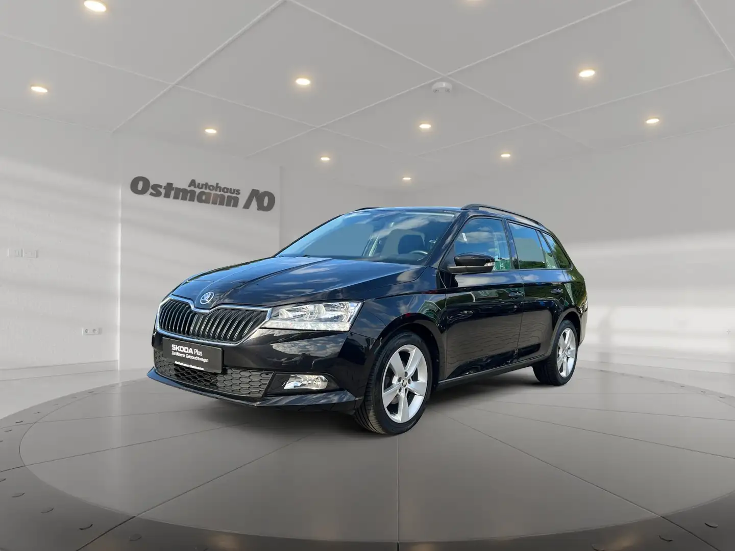 Skoda Fabia Combi Cool 44kw *PDC*Freisprechein.*KLIMA* Noir - 2