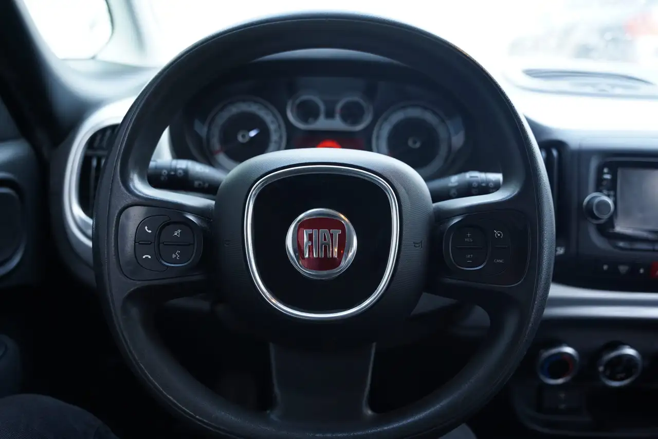 Fiat 500L снимка Fiat 500L