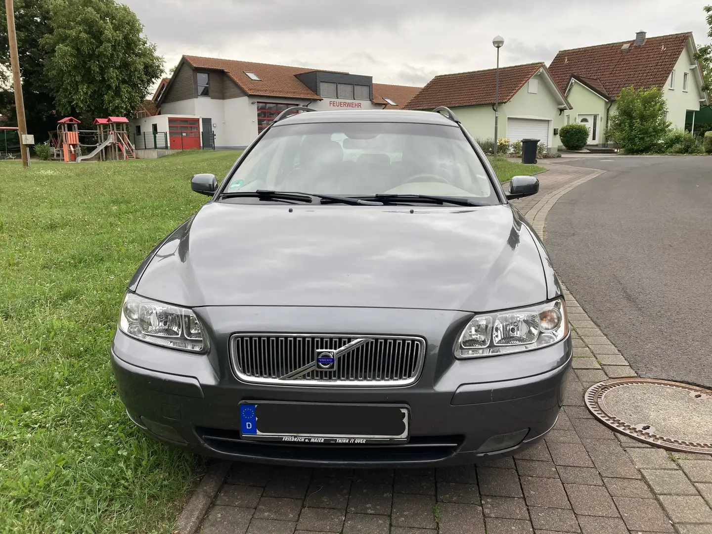 Volvo V70 V70 Bi-Fuel Momentum - 1