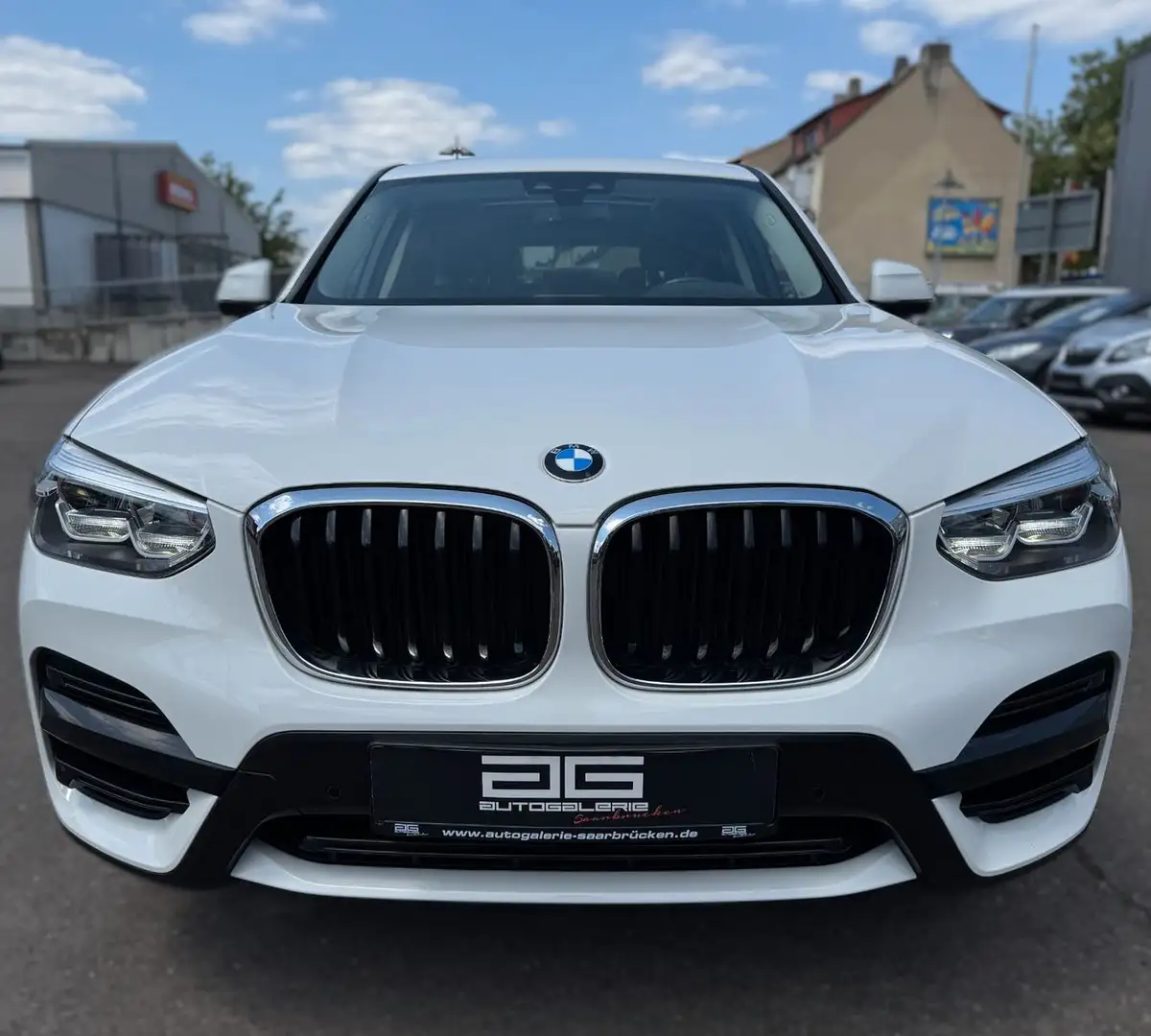 BMW X3 20d xDrive * 2.Hand/Navi/Pano/HUD/17"Alus* Weiß - 2