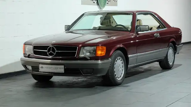 Mercedes-Benz 560 SEC W126 in traumhafter Farbkombination!