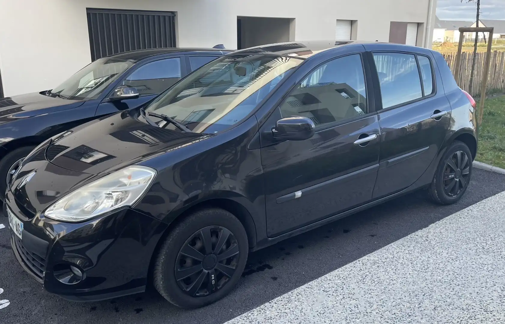 Renault Clio 🚗 Clio 3 1.5 dCi 85ch - 2