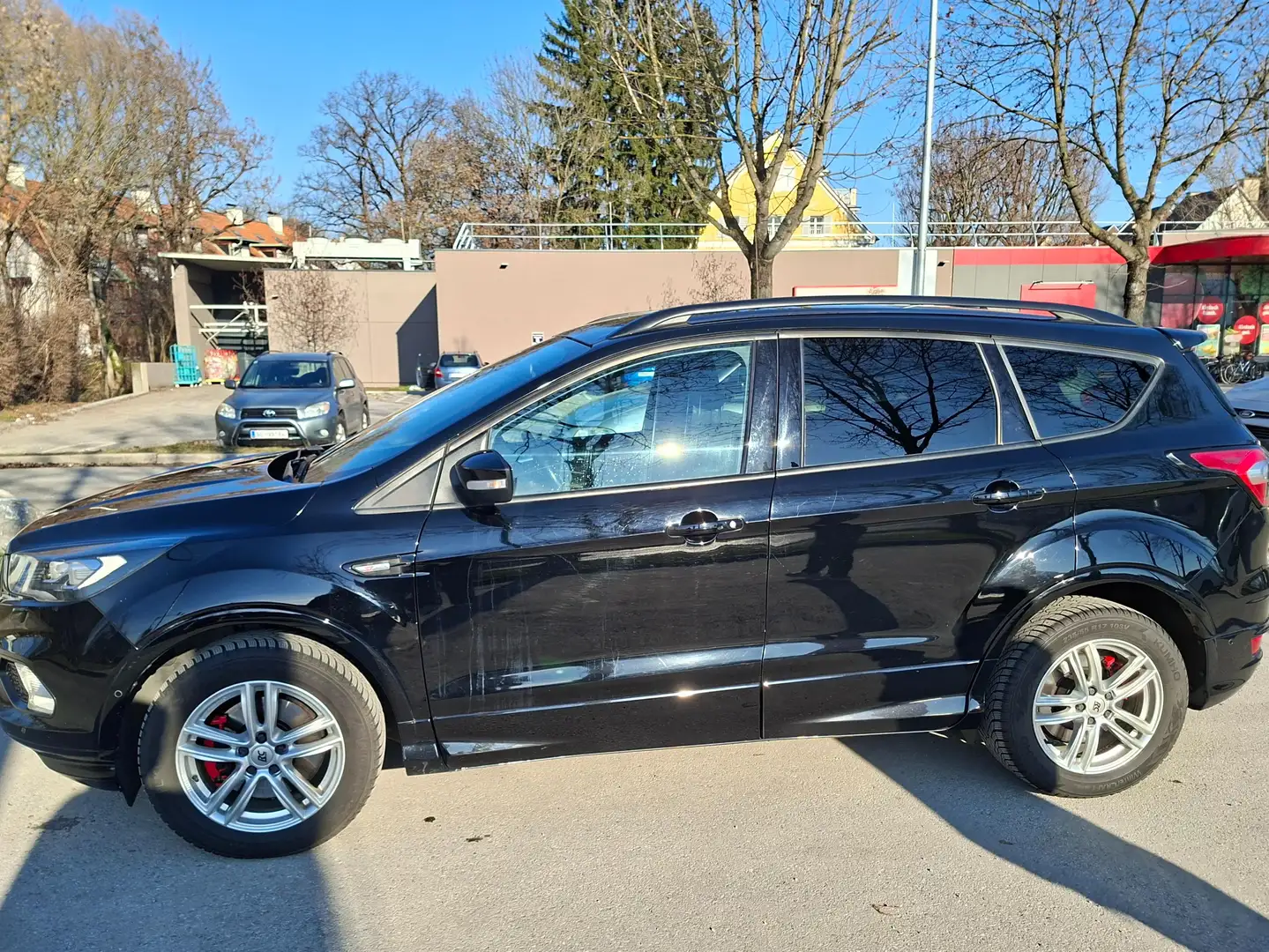 Ford Kuga Kuga 2,0 EcoBlue Hybrid ST-Line ST-Line Schwarz - 2