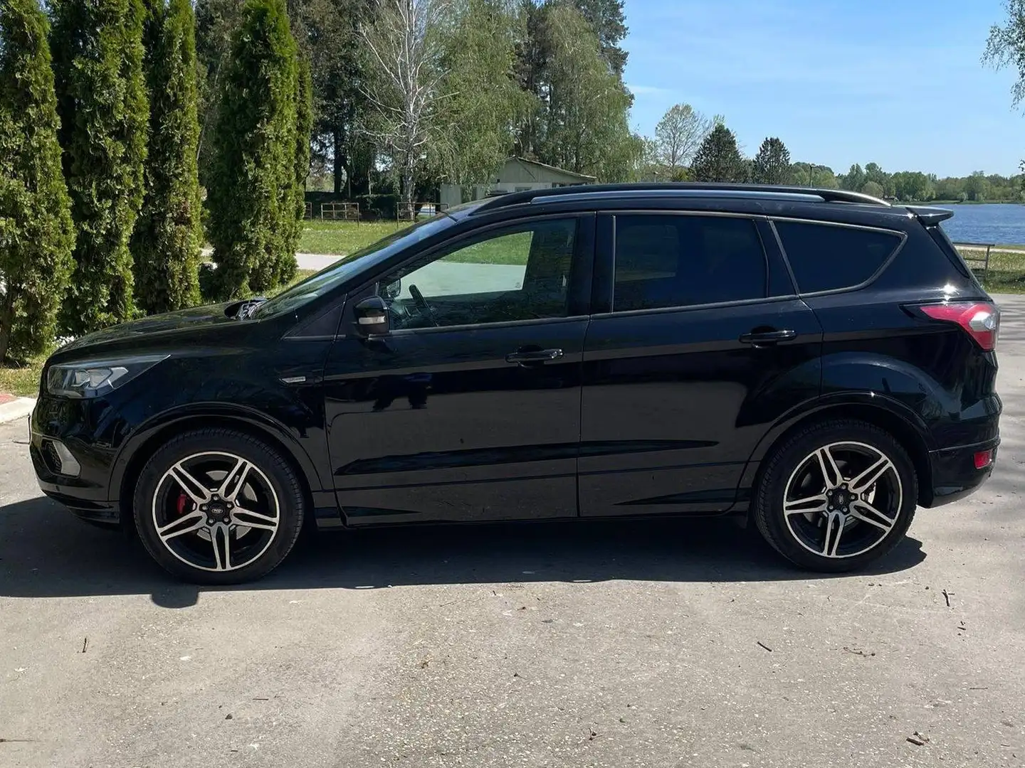 Ford Kuga Kuga 2,0 EcoBlue Hybrid ST-Line ST-Line Schwarz - 2