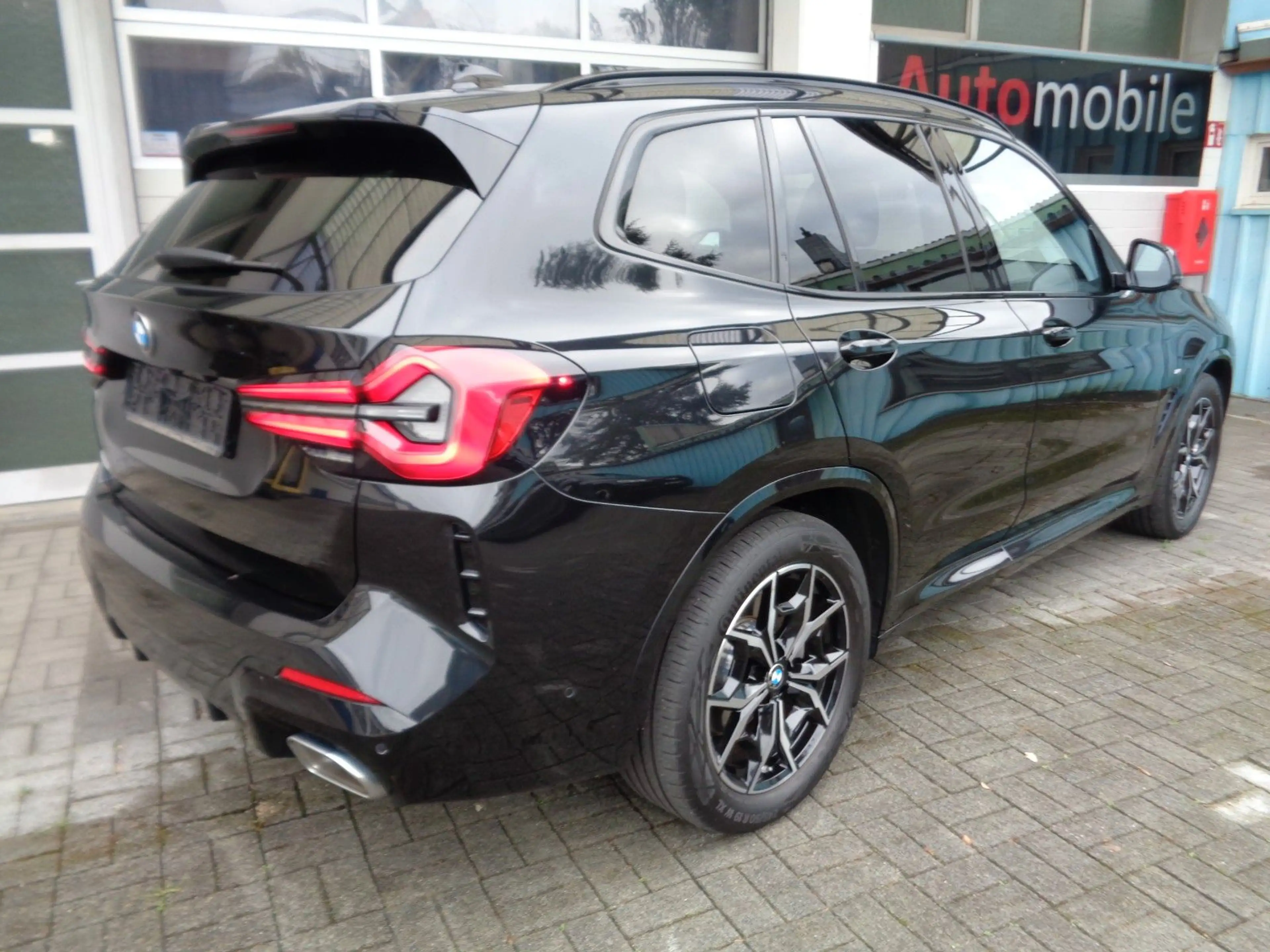 BMW X3 xDrive 20 d M Sport Leder LED LiveCockpit AHK — photo 14