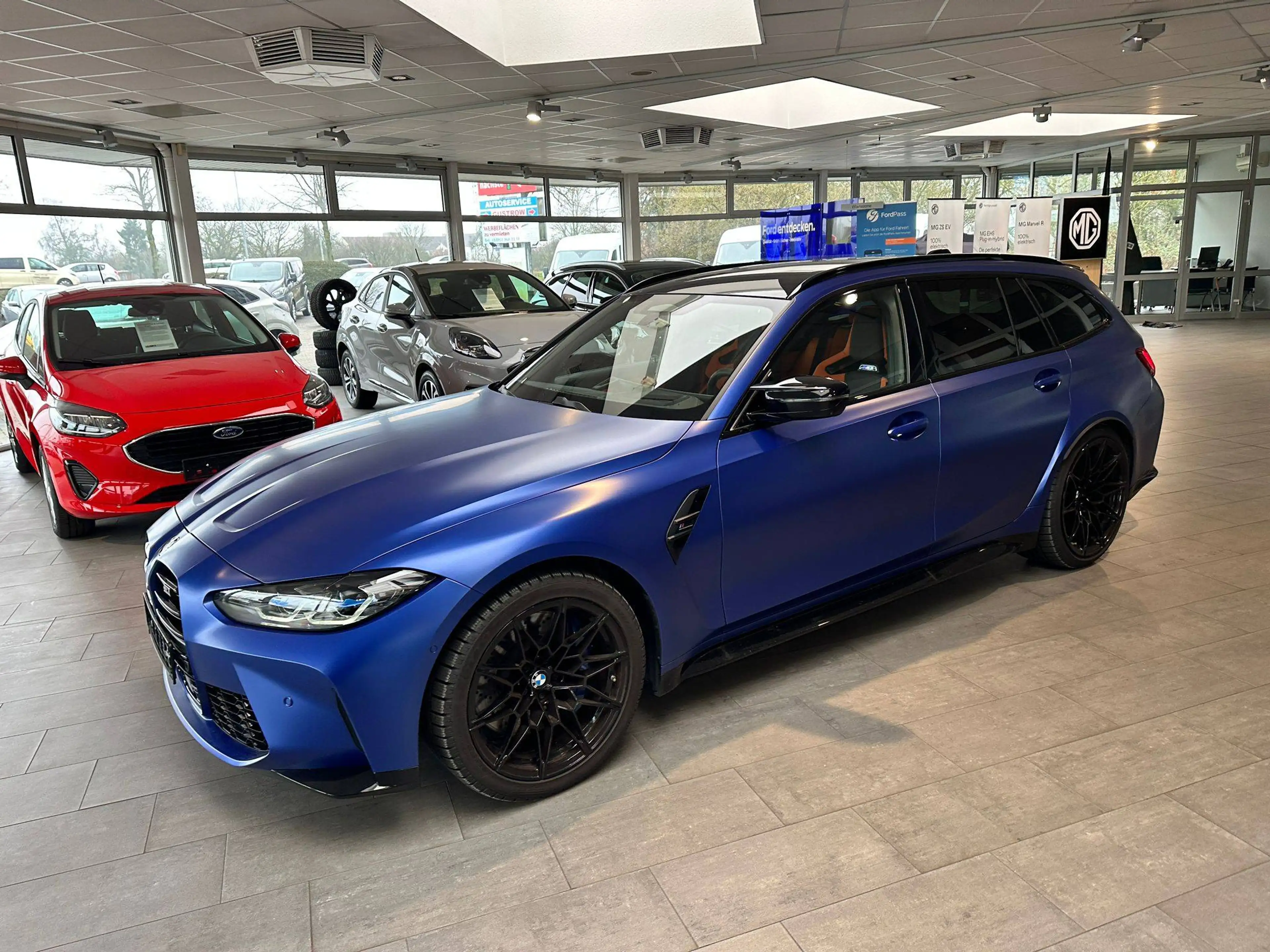 BMW M3 M3 Touring xDrive — photo 7