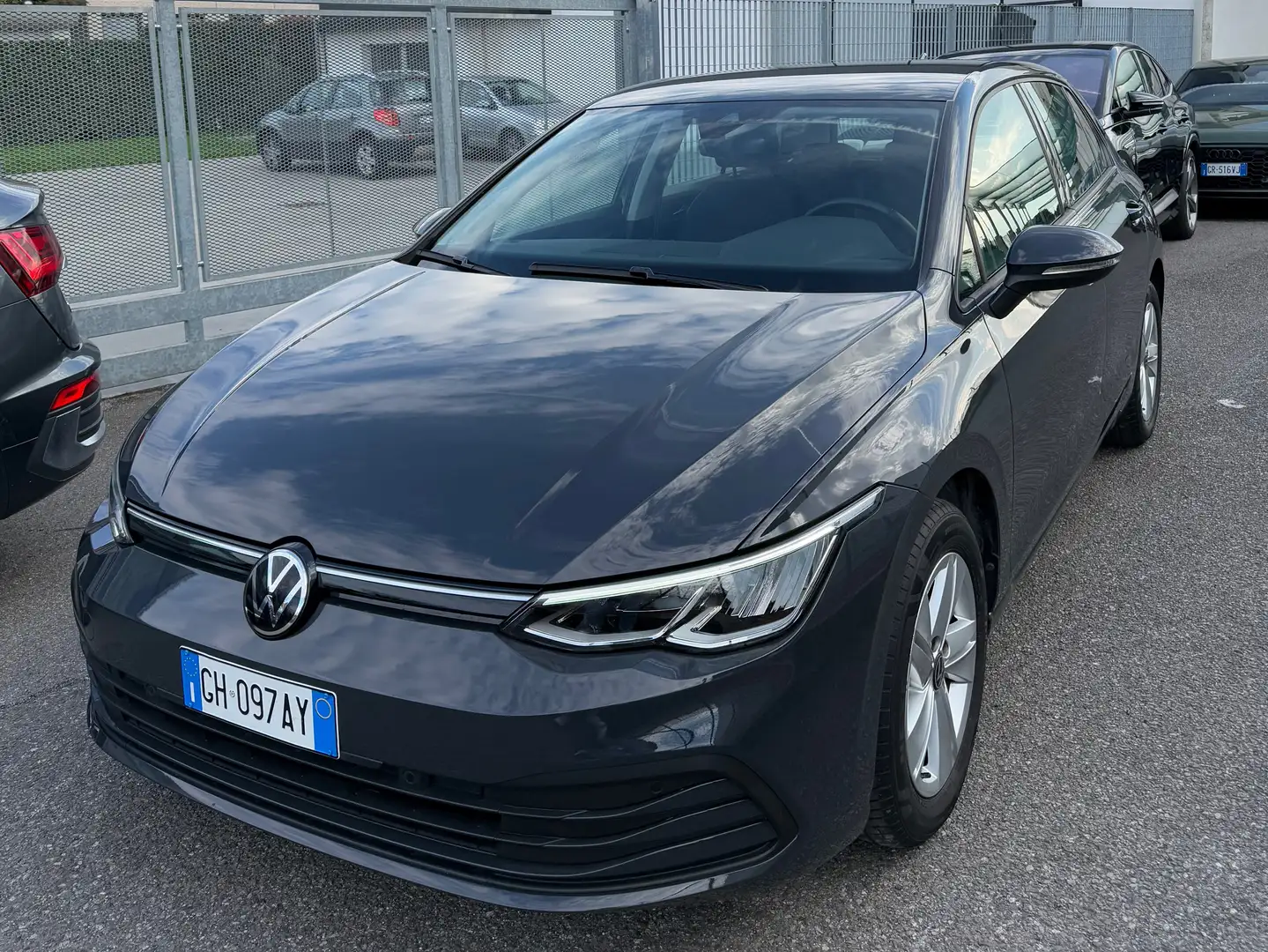 Volkswagen Golf Golf 2.0 tdi Life 115cv Grigio - 1