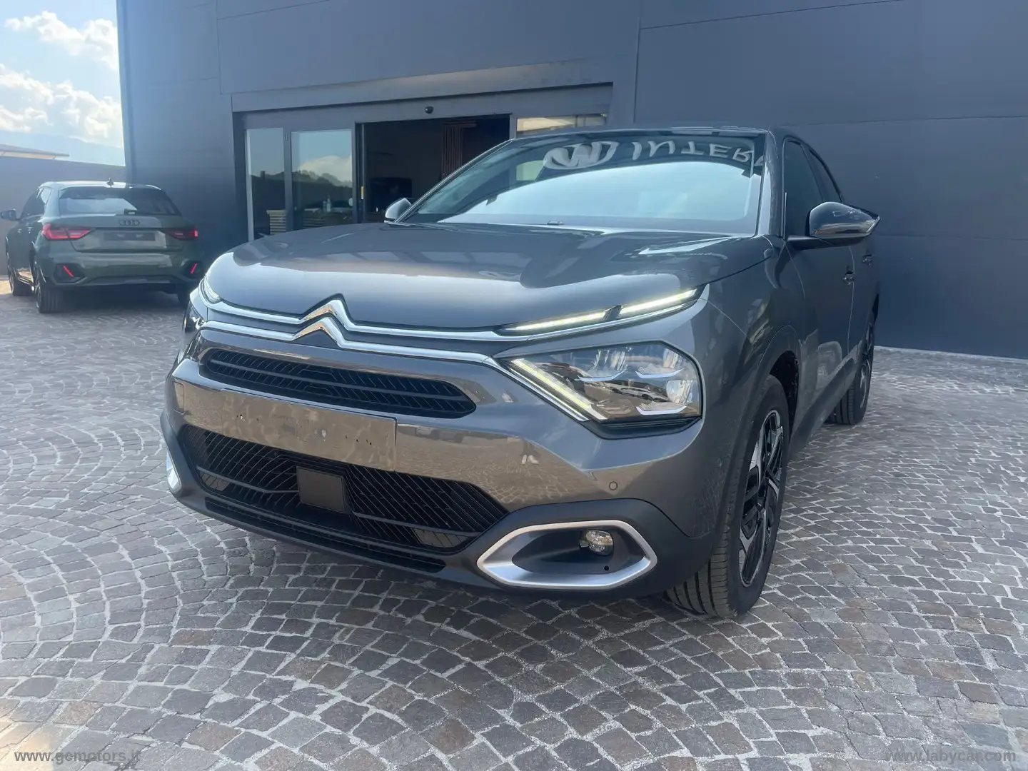 Citroen C4 PureTech 130 S&S EAT8 Max Gris - 1