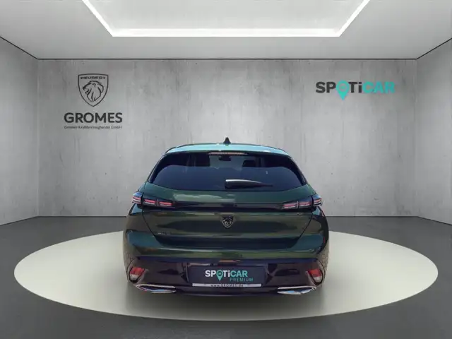 Peugeot 308 view 4