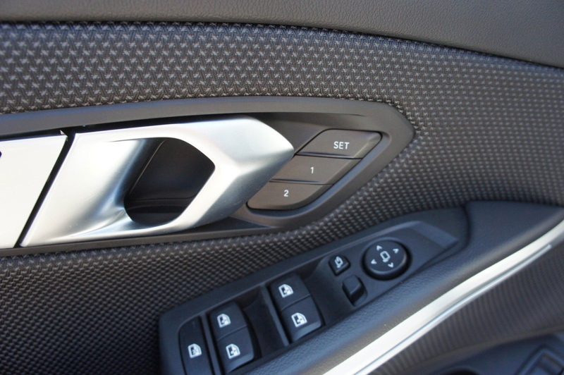 BMW 320 i Touring *ACC*HUD*PANO*LED*KAM*FACELIFT* — photo 14