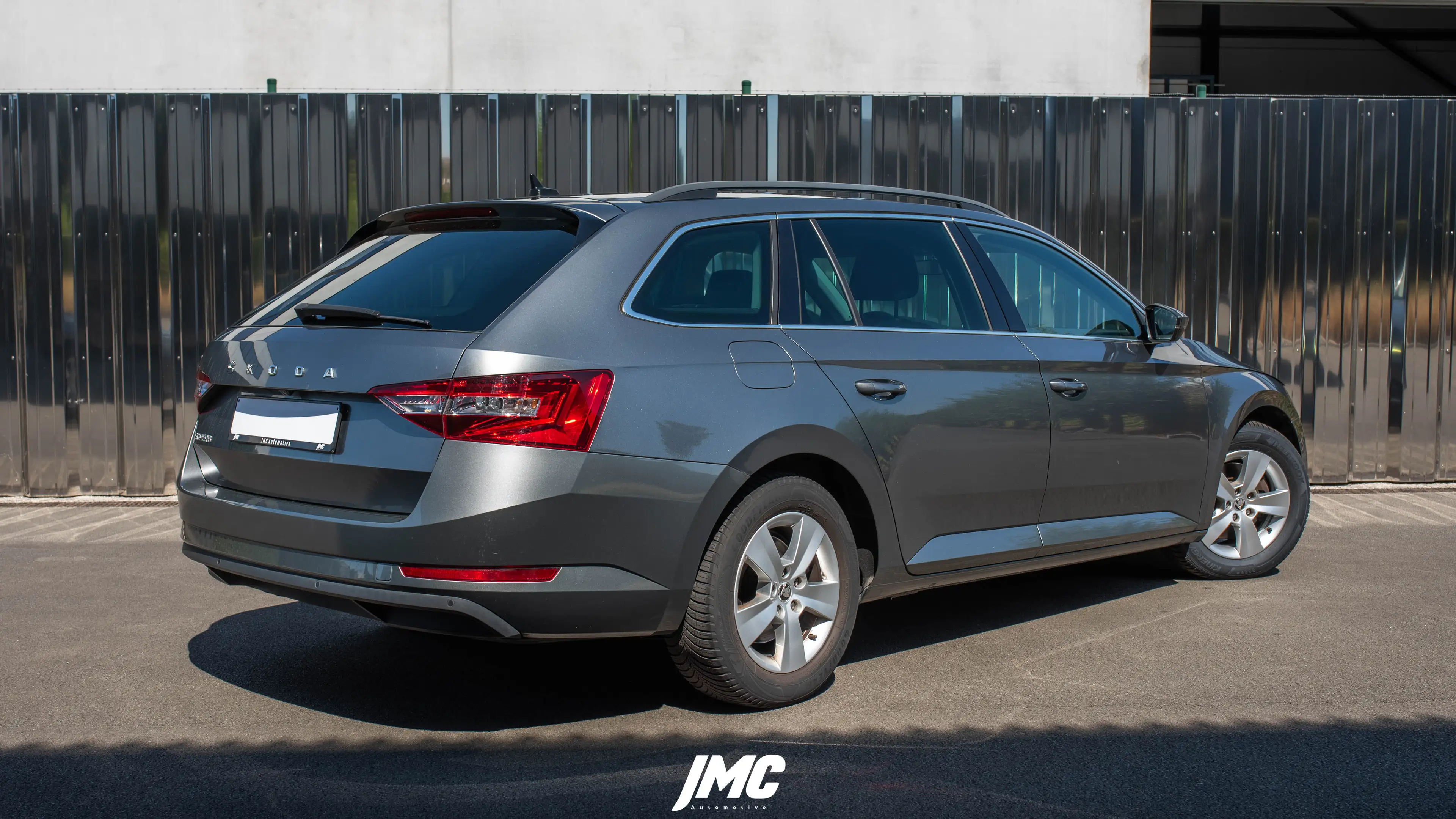 Skoda Superb Superb Combi 2.0 CR TDi Ambition DSG — photo 5