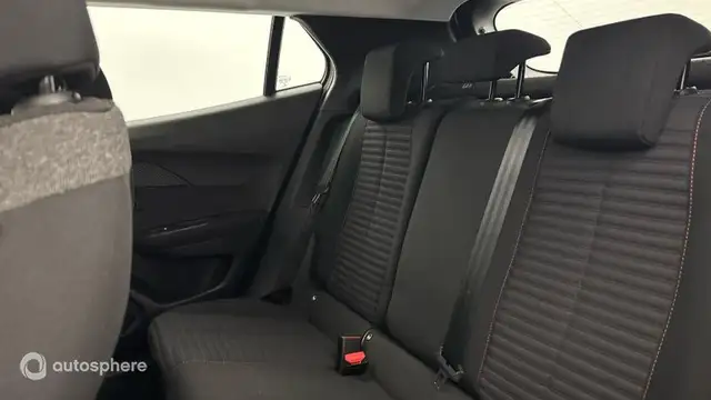 Peugeot 2008 view 13