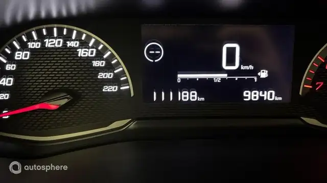 Peugeot 2008 view 9