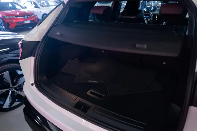 Renault Austral view 12