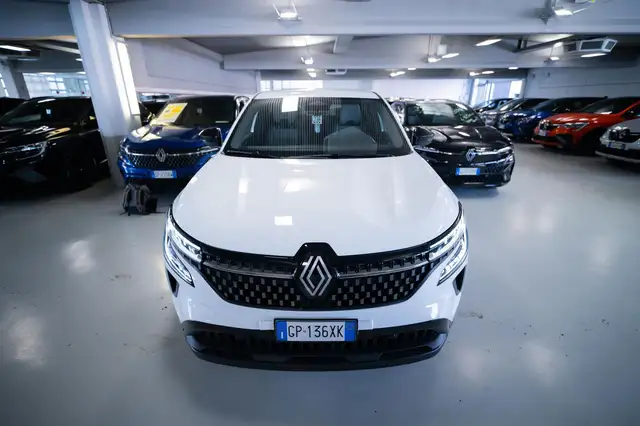 Renault Austral view 14