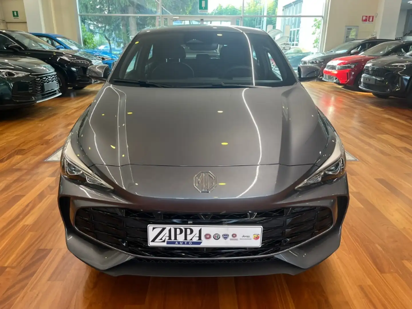 MG MG3 3 1.5 Standard Grijs - 2