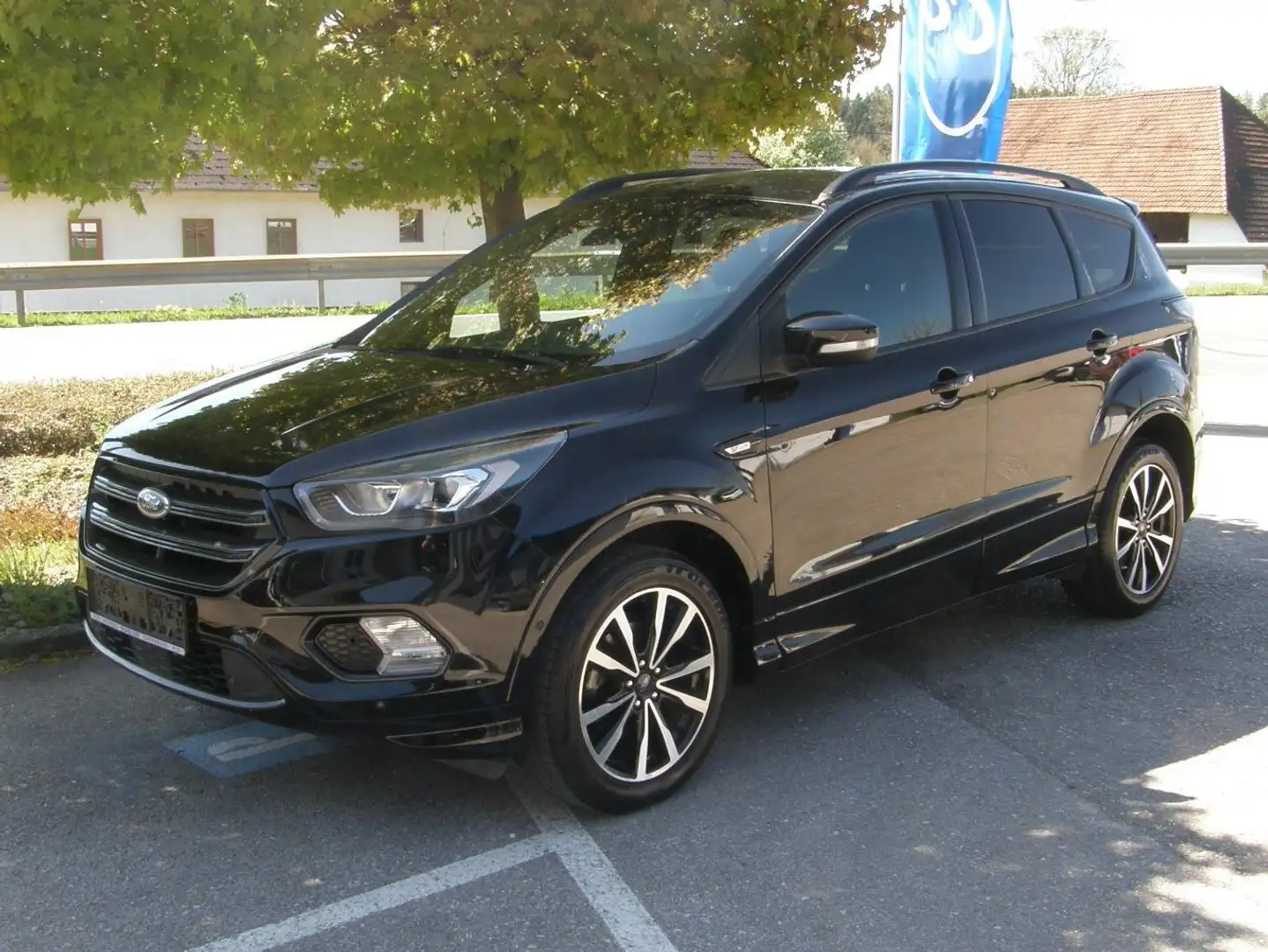 Ford Kuga ST-Line Schwarz - 1