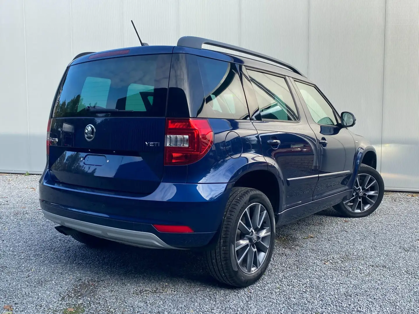 Skoda Yeti 1.4 TSI Drive | DSG Automaat | Navi|Carplay|Clima| Blauw - 2