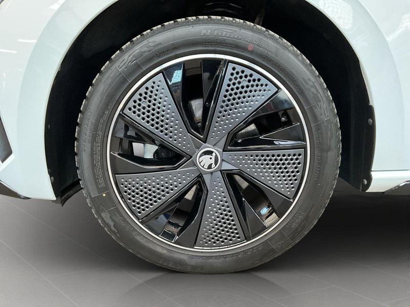 Skoda Scala Monte-Carlo+BVM+Led+Navi — photo 8