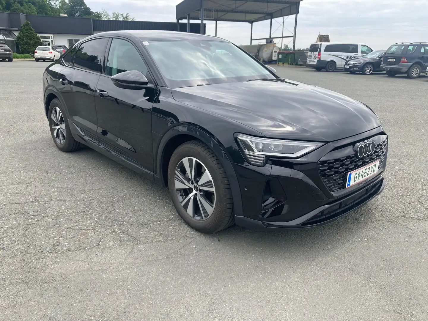Audi Q8 e-tron Q8 55 e-tron quattro 106kWh Business Business Schwarz - 2