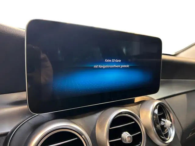 Mercedes-Benz C view 14