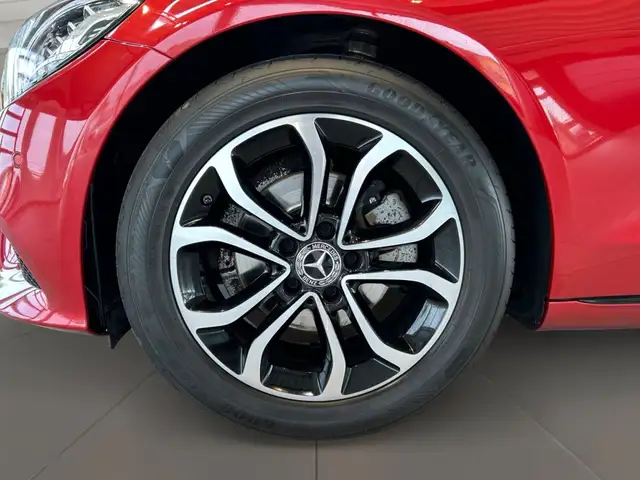 Mercedes-Benz C view 7