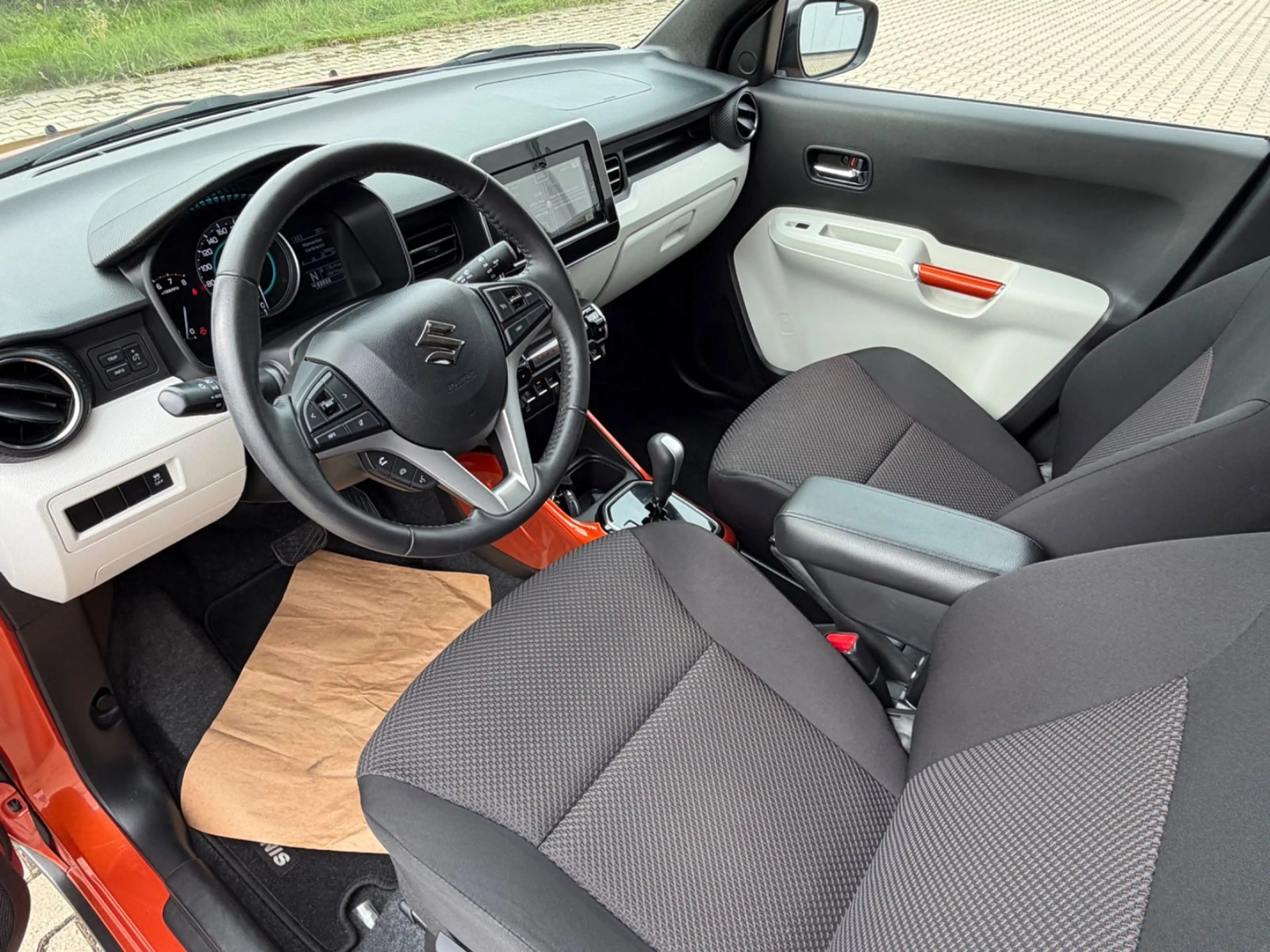 Suzuki Ignis 1.2 Comfort+ Autom CAM SHZ LED Carplay NAV — photo 14