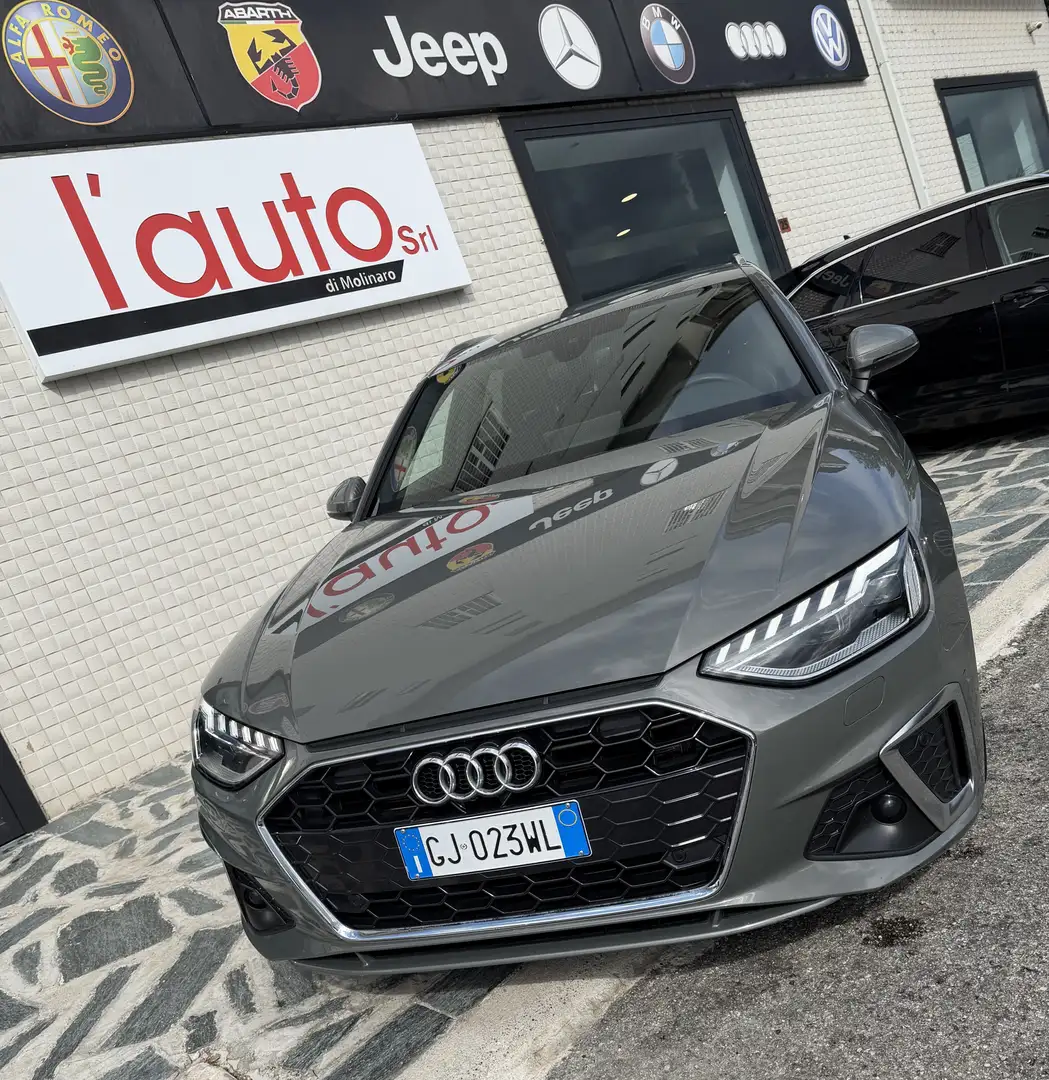 Audi A4 A4 Avant 35 2.0 tdi mhev S Line 2X Grau - 2