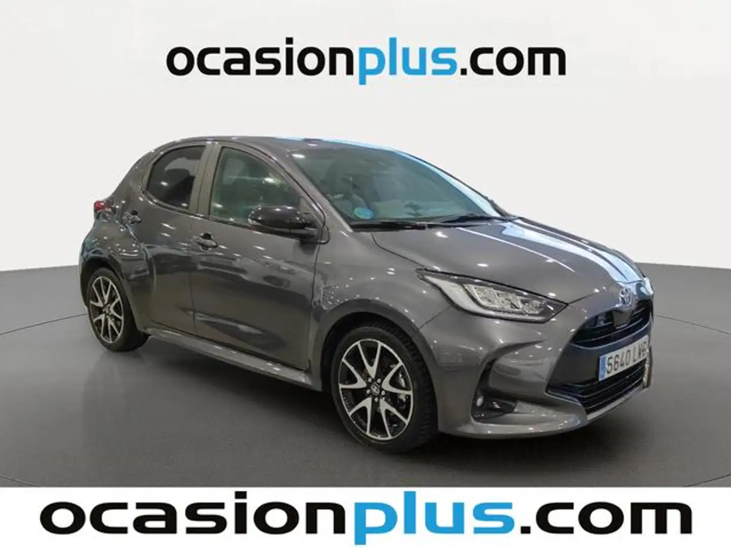 Toyota Yaris 120H 1.5 Style Plus Gris - 2