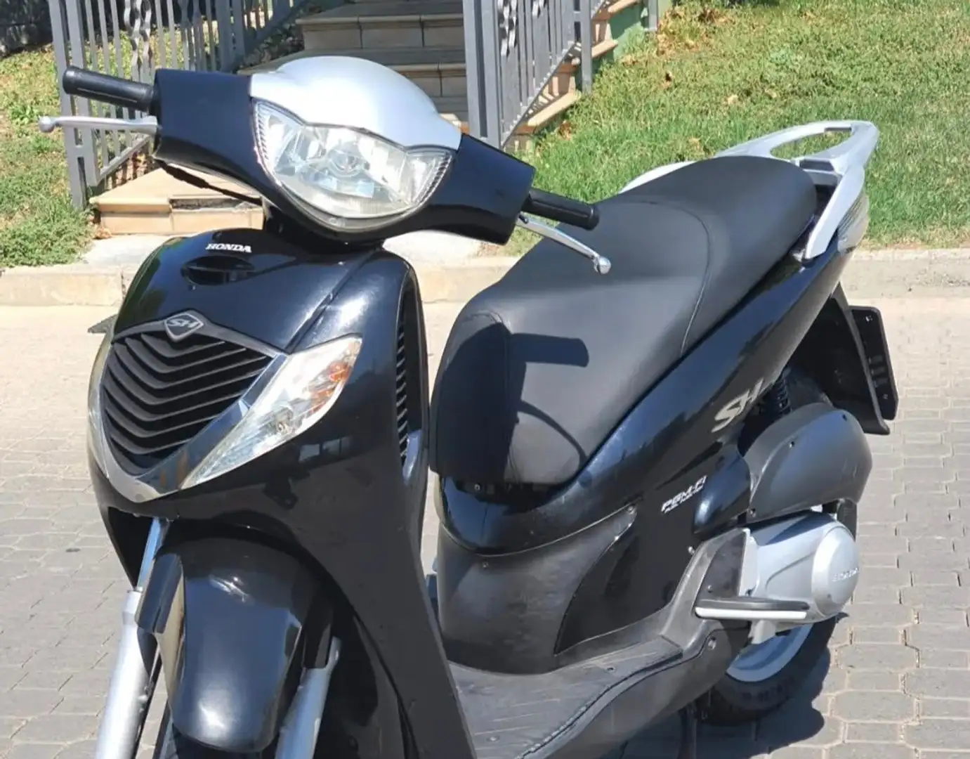 Honda SH 150i Negru - 1