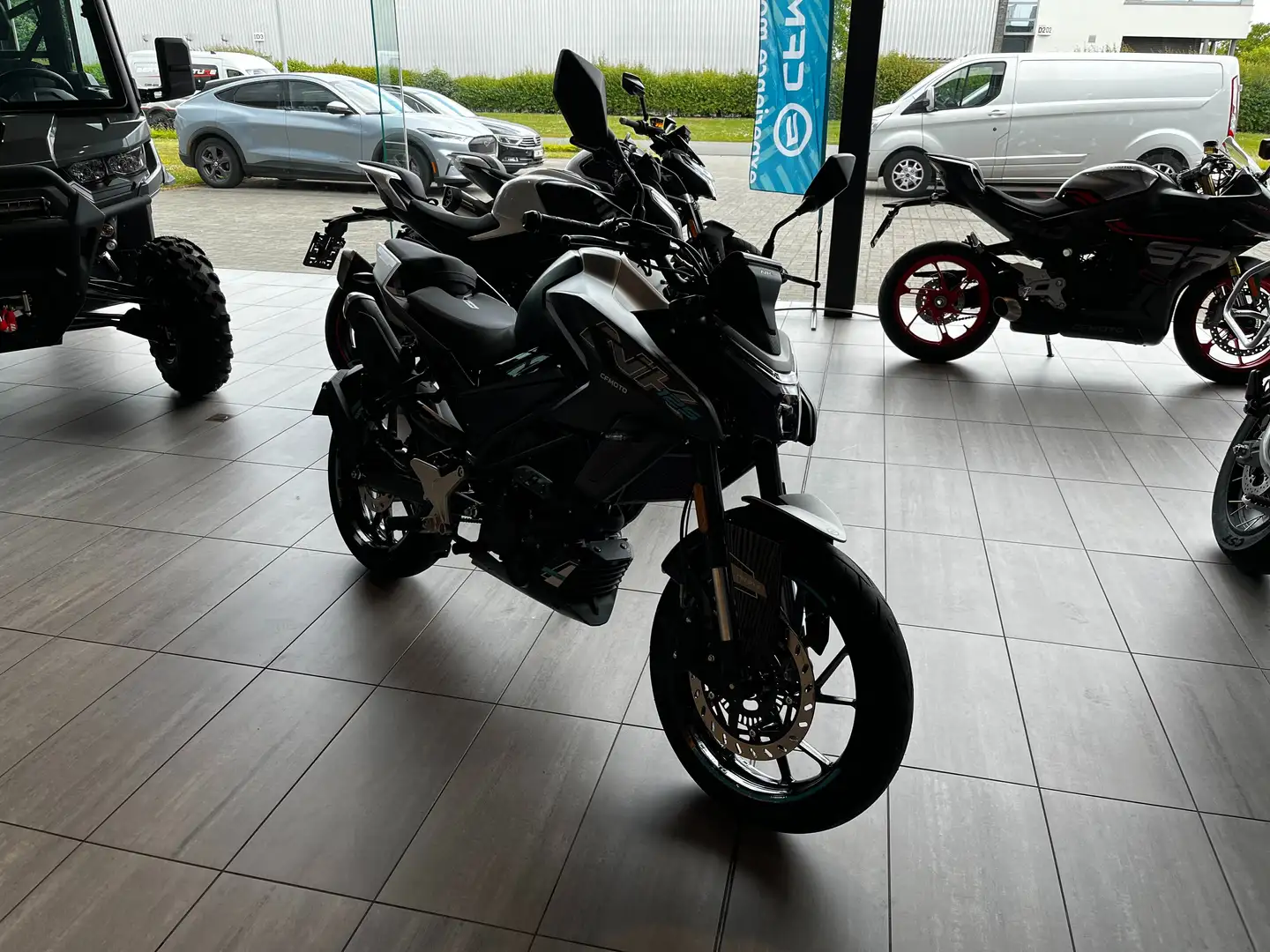 CFMOTO 125NK // IN STOCK, DIRECT LEVERBAAR! Noir - 2