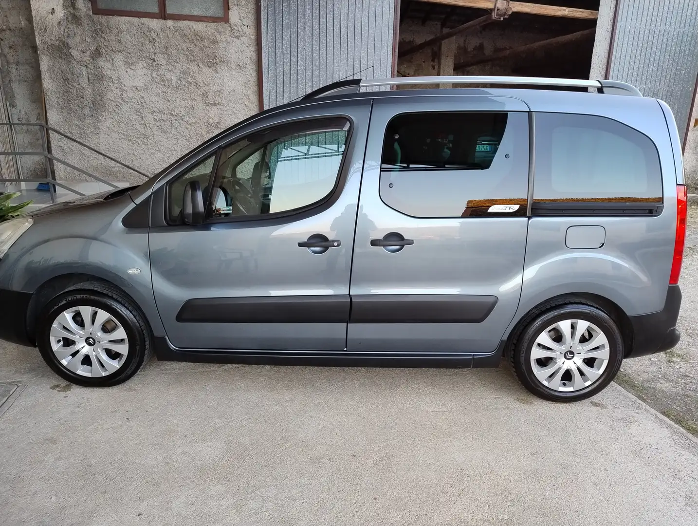 Citroen Berlingo Berlingo II 2008 1.6 vti Xtr Theatre 120cv - 1