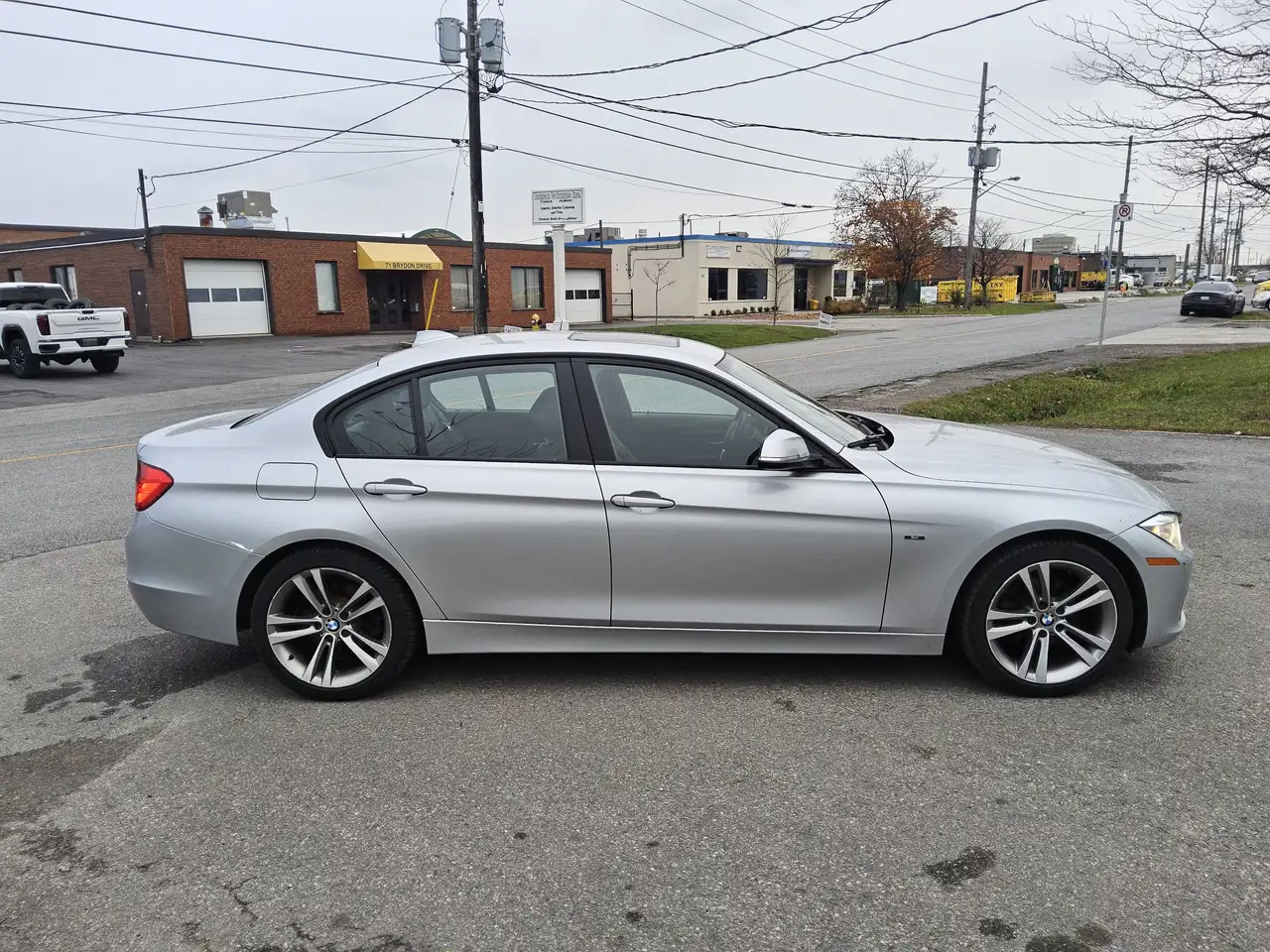 BMW 3 Series снимка BMW 3 Series