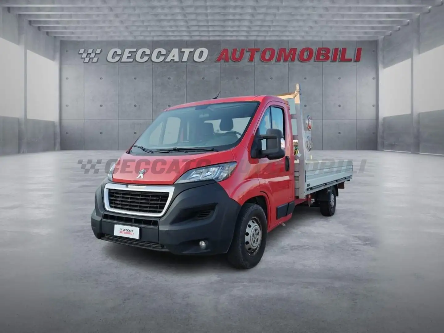 Peugeot Boxer boxer 335 2.2 bluehdi 165cv S&S L4 furg.squ Rood - 1