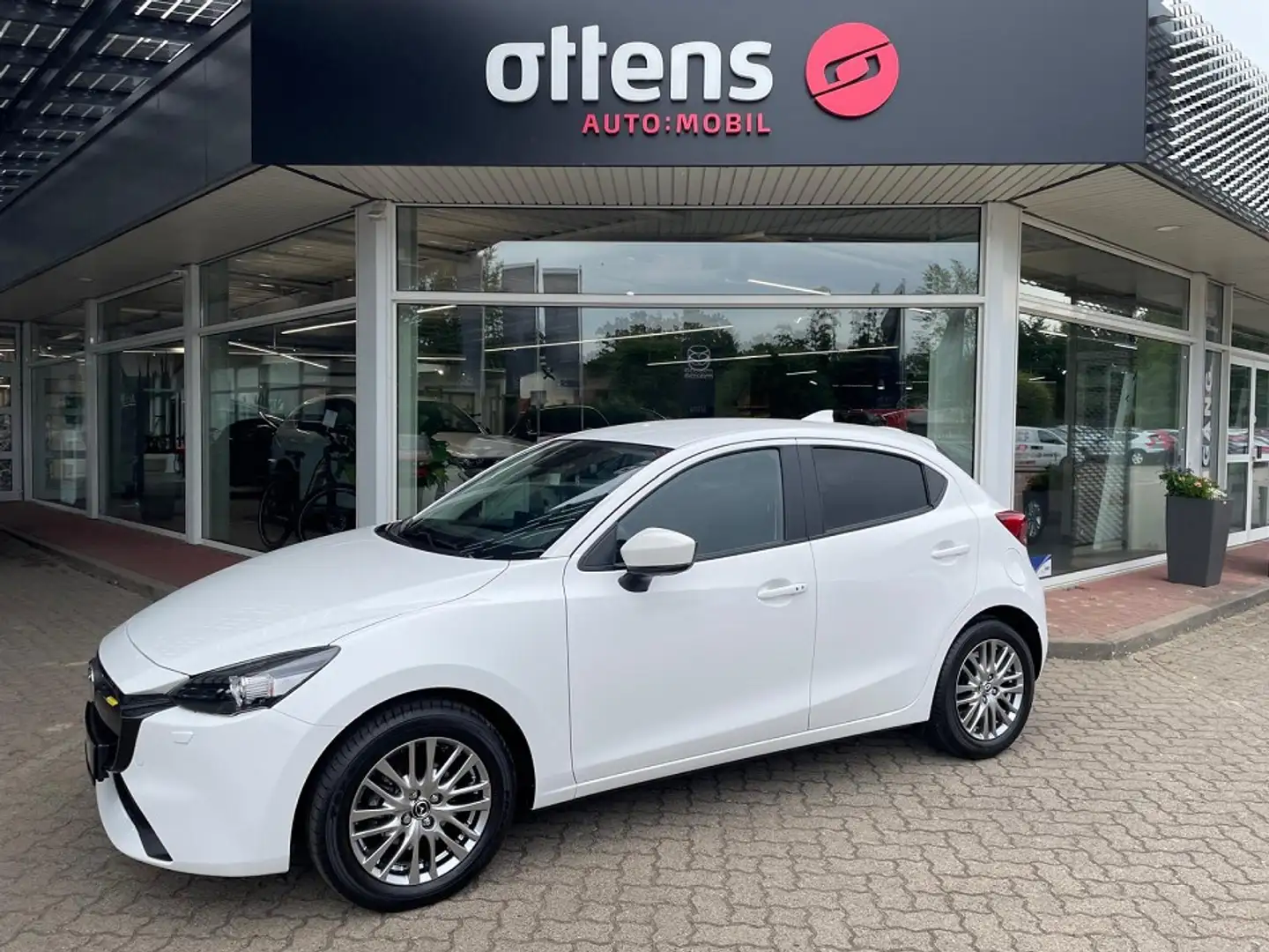 Mazda 2 1.5i Automatik, EXCLUSIVE-LINE Weiß - 1