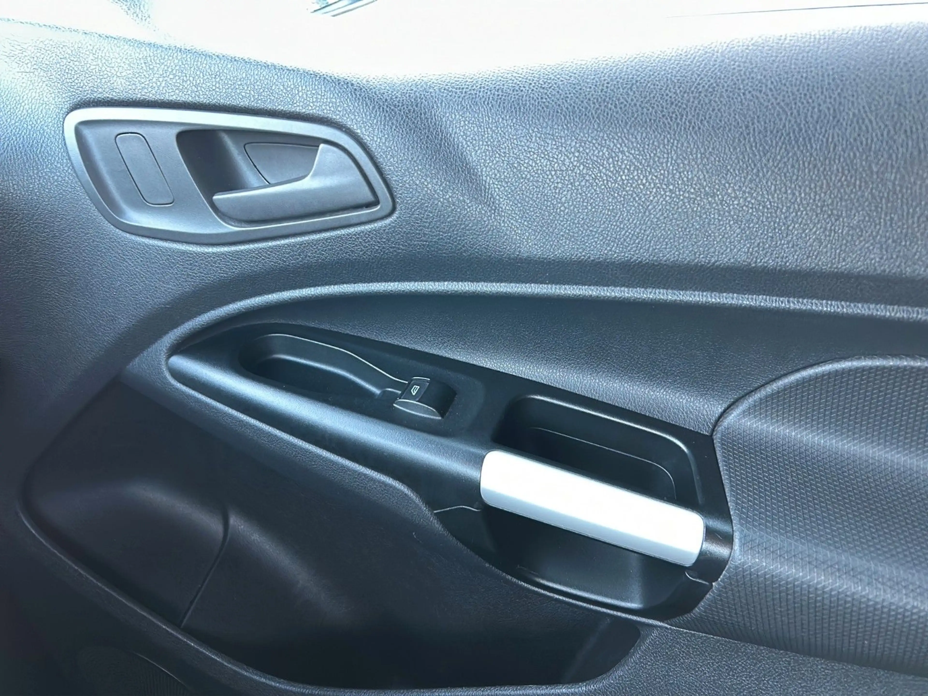 Ford Tourneo Connect Trend PDC MFL elktr. Fenster — photo 15