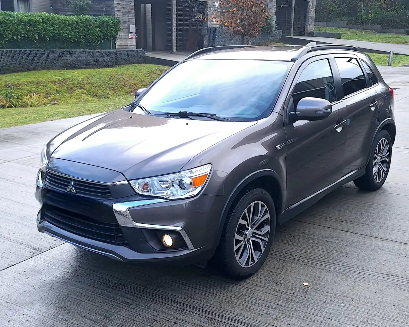 Mitsubishi ASX ASX 1.6 2WD Edition 100 Brun - 1