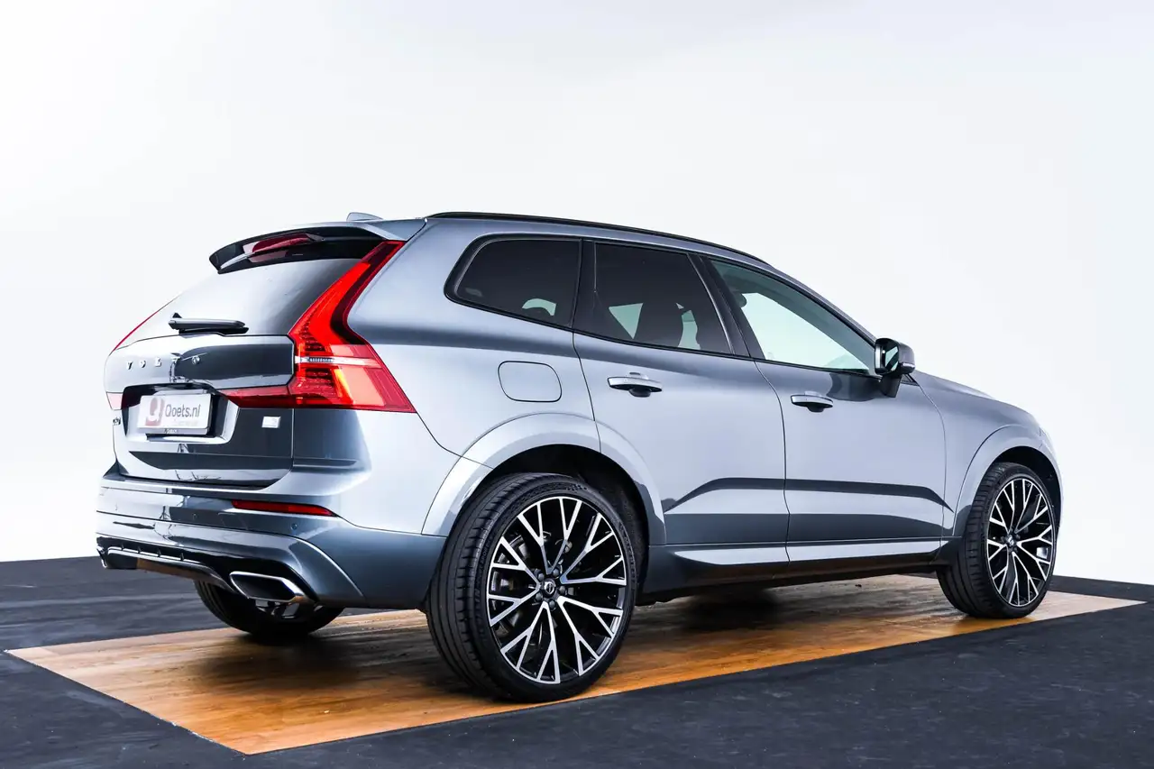 Volvo XC60 2.0 Recharge T6 AWD R-Design Trekhaak Panoramada, миниатюра 2