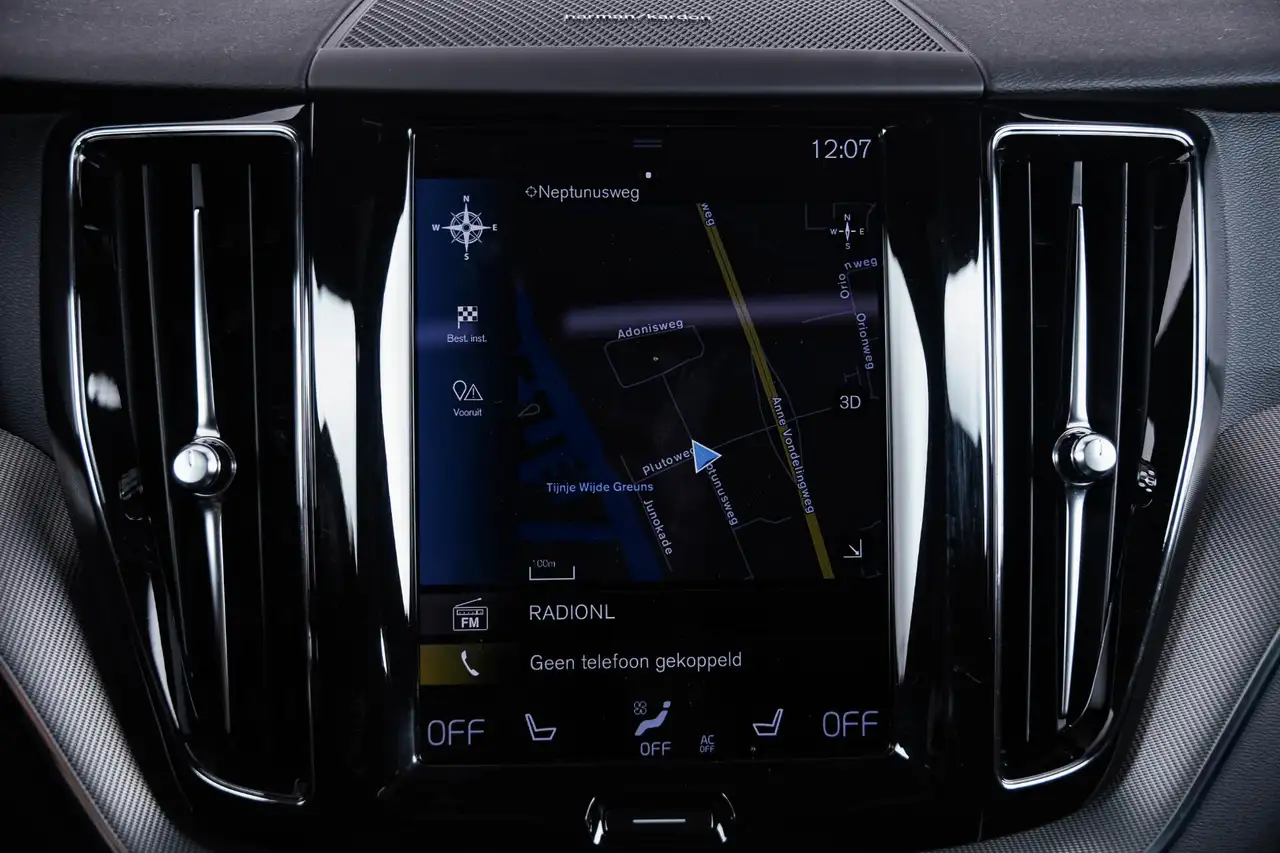 Volvo XC60 2.0 Recharge T6 AWD R-Design Trekhaak Panoramada, миниатюра 30