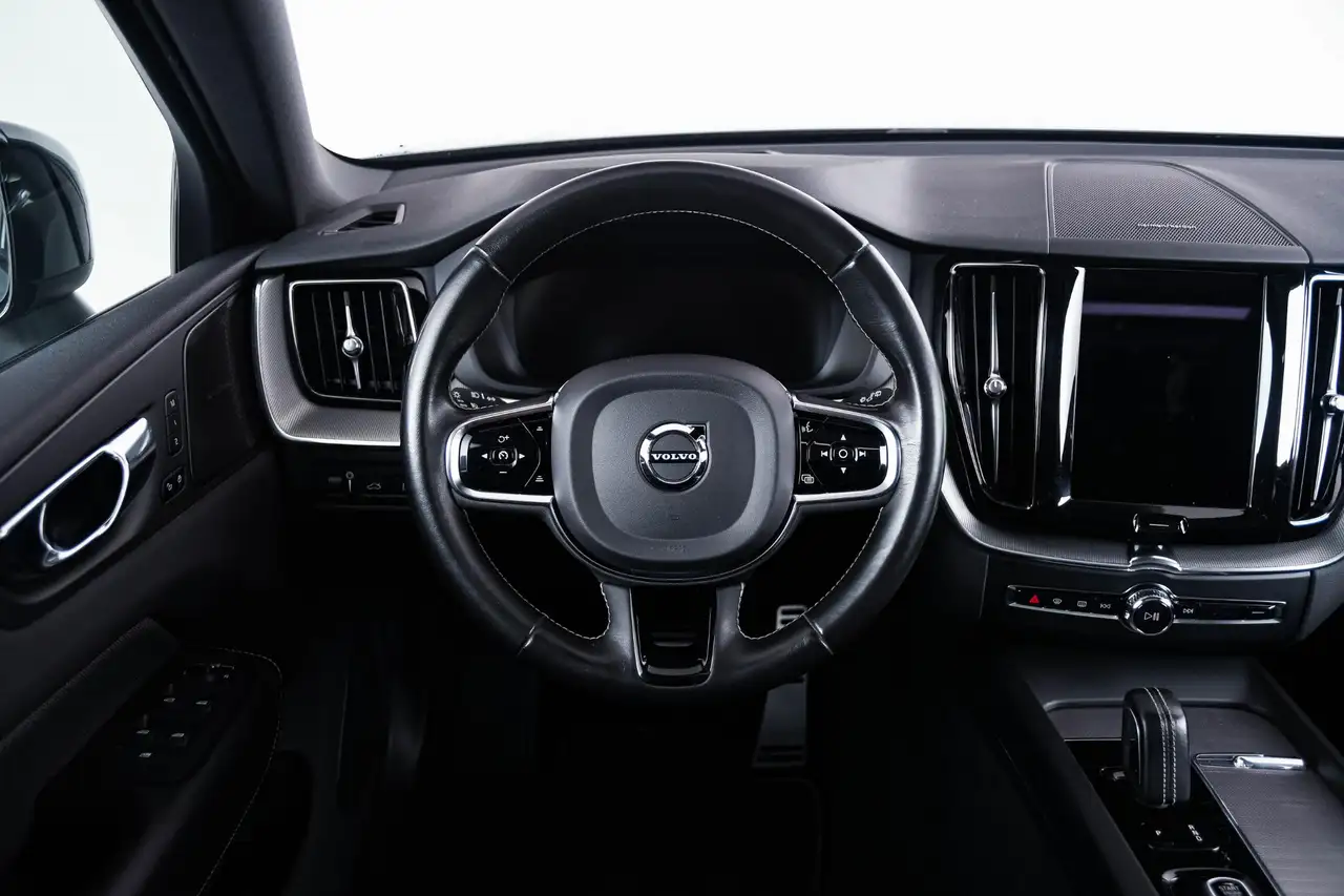 Volvo XC60 2.0 Recharge T6 AWD R-Design Trekhaak Panoramada, миниатюра 15