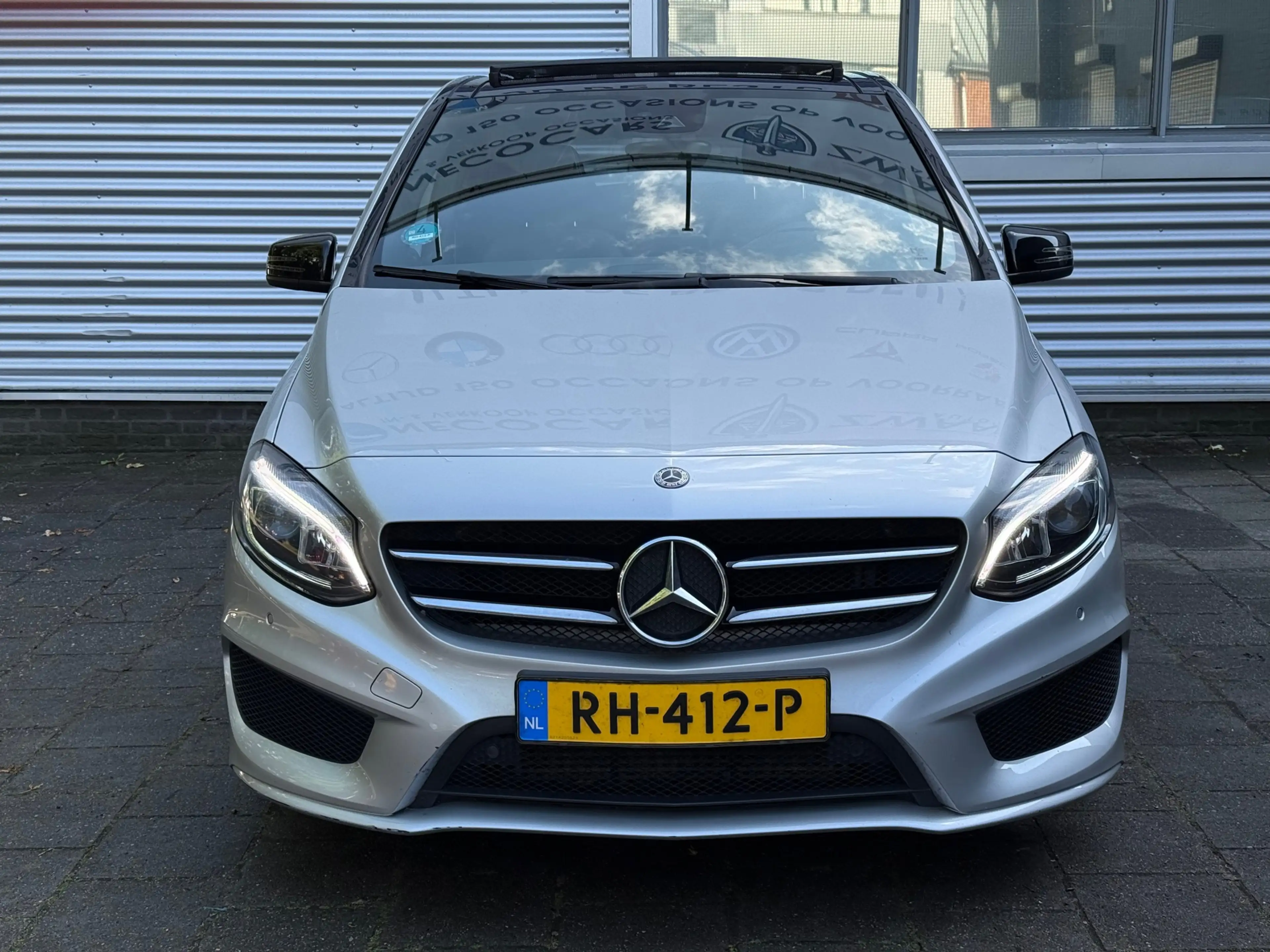 Mercedes-Benz B 180 Business Solution AMG l Pano l Automaat l Cruise l — photo 11