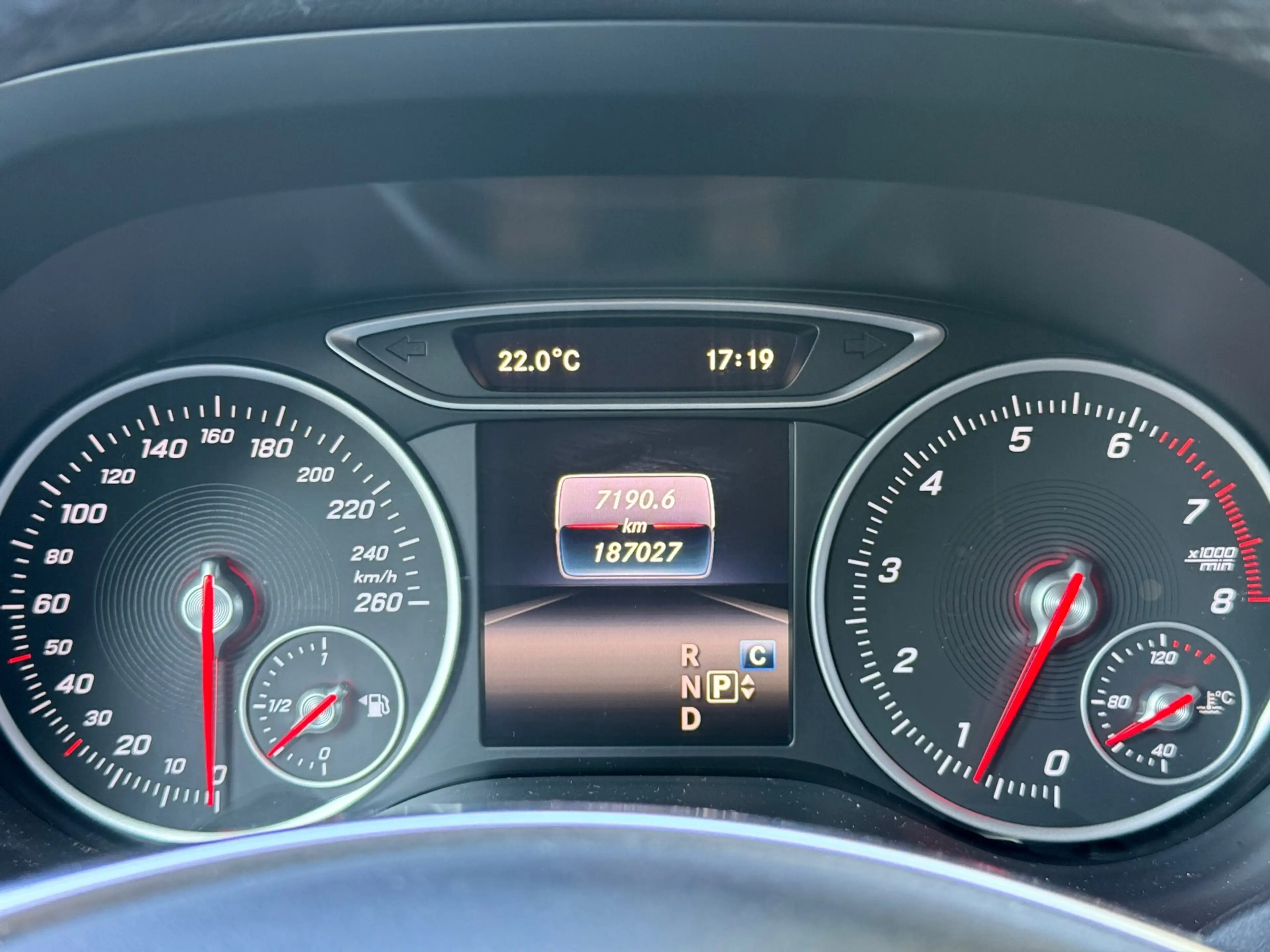 Mercedes-Benz B 180 Business Solution AMG l Pano l Automaat l Cruise l — photo 3