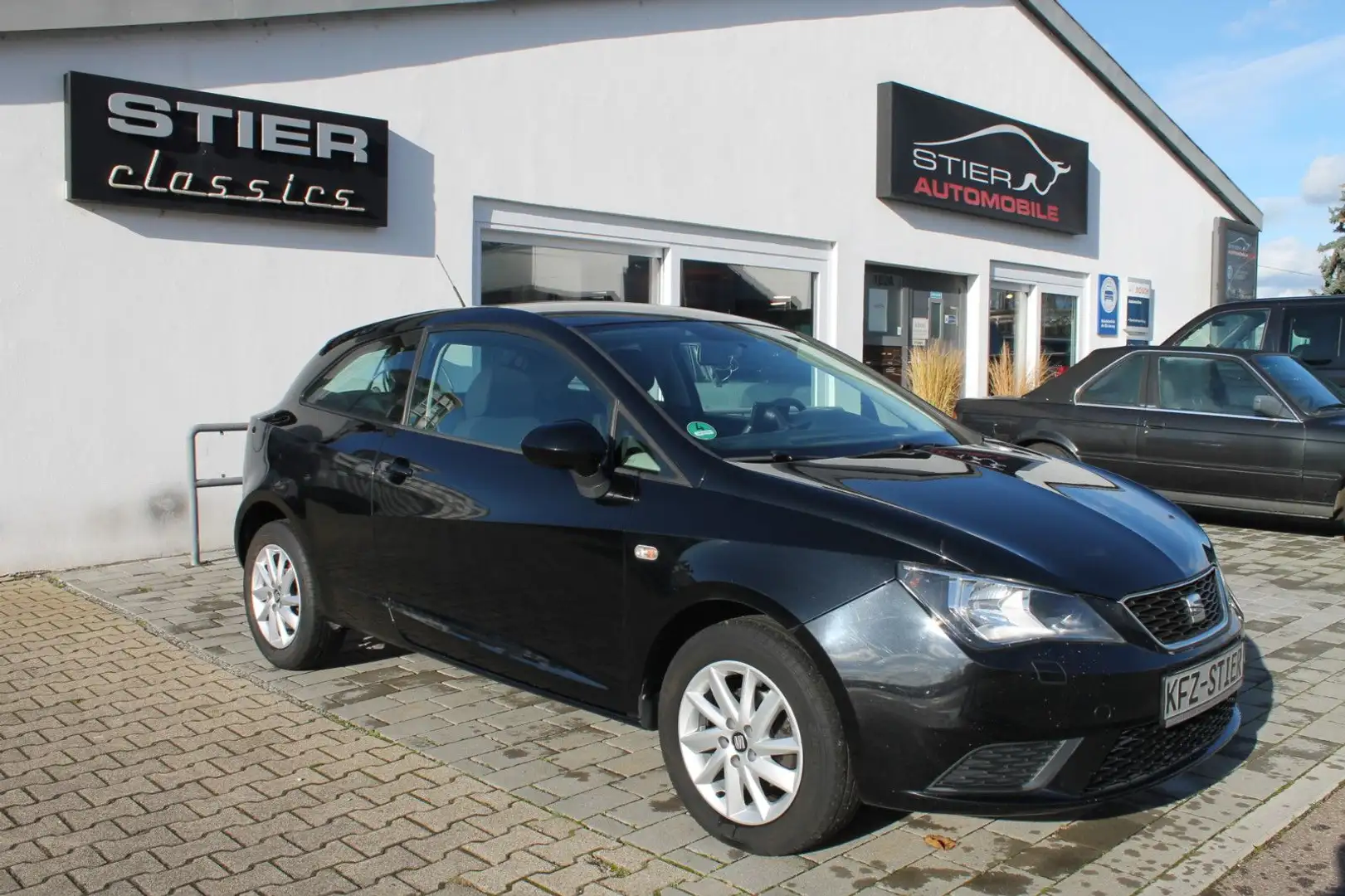 SEAT Ibiza SC Style Salsa Schwarz - 1