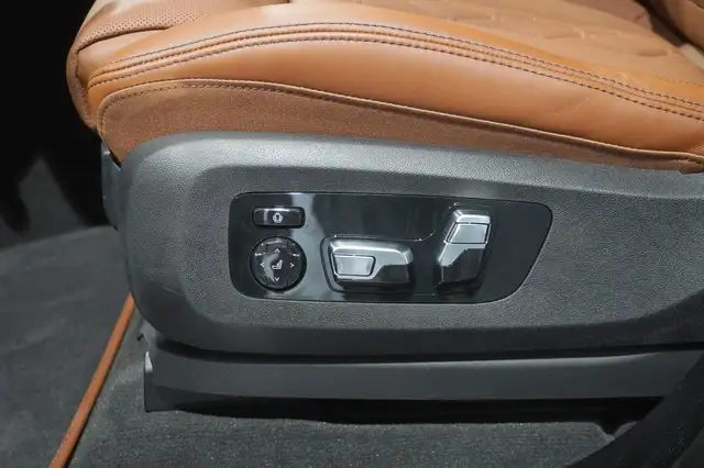 BMW X5 M60i xDrive Ansicht 28