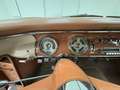 Chrysler New Yorker Deluxe Hardtop Gold - thumbnail 41