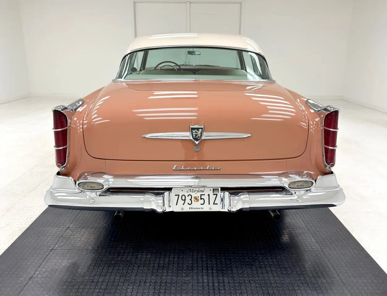 Chrysler New Yorker Deluxe Hardtop, foto 4