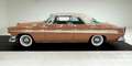 Chrysler New Yorker Deluxe Hardtop Gold - thumbnail 2