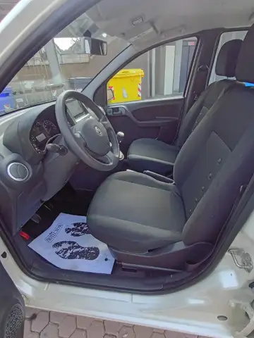 Fiat Panda view 4