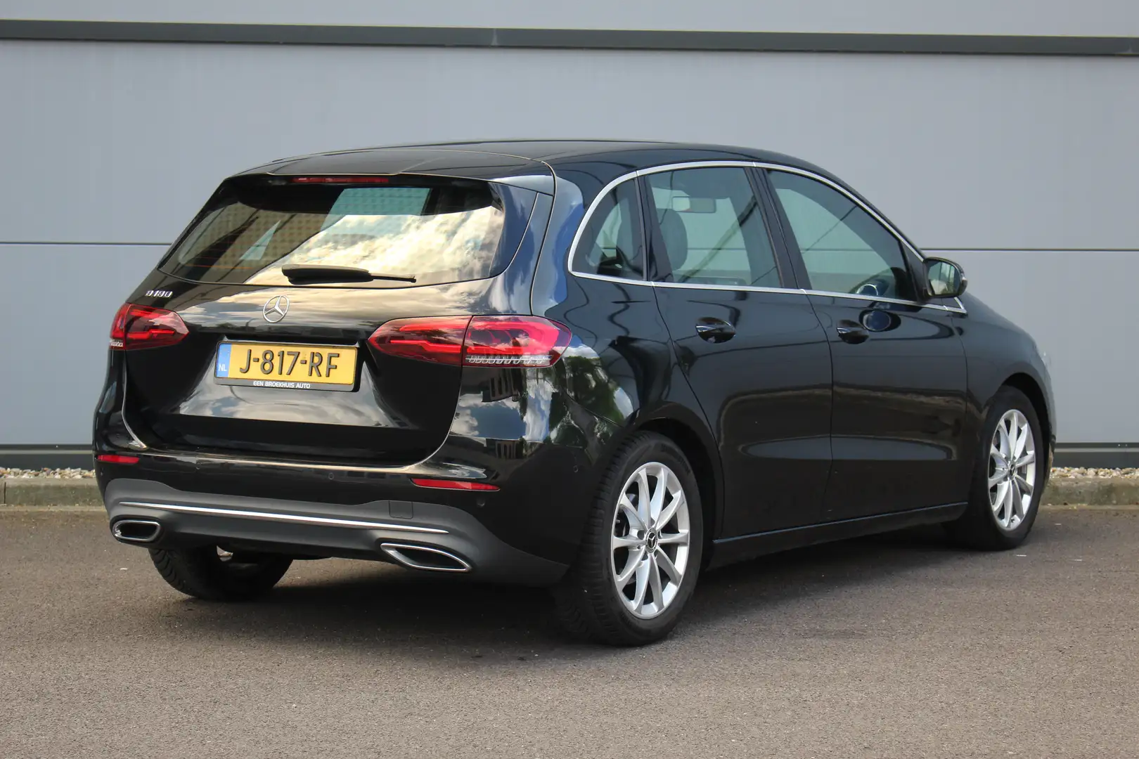 Mercedes-Benz B 180 Advantage | Camera | Navi | Full-LED | Stoelverw. Schwarz - 2